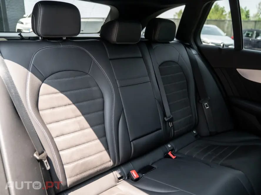 Mercedes-Benz C 300 de T 9G-TRONIC AMG Line