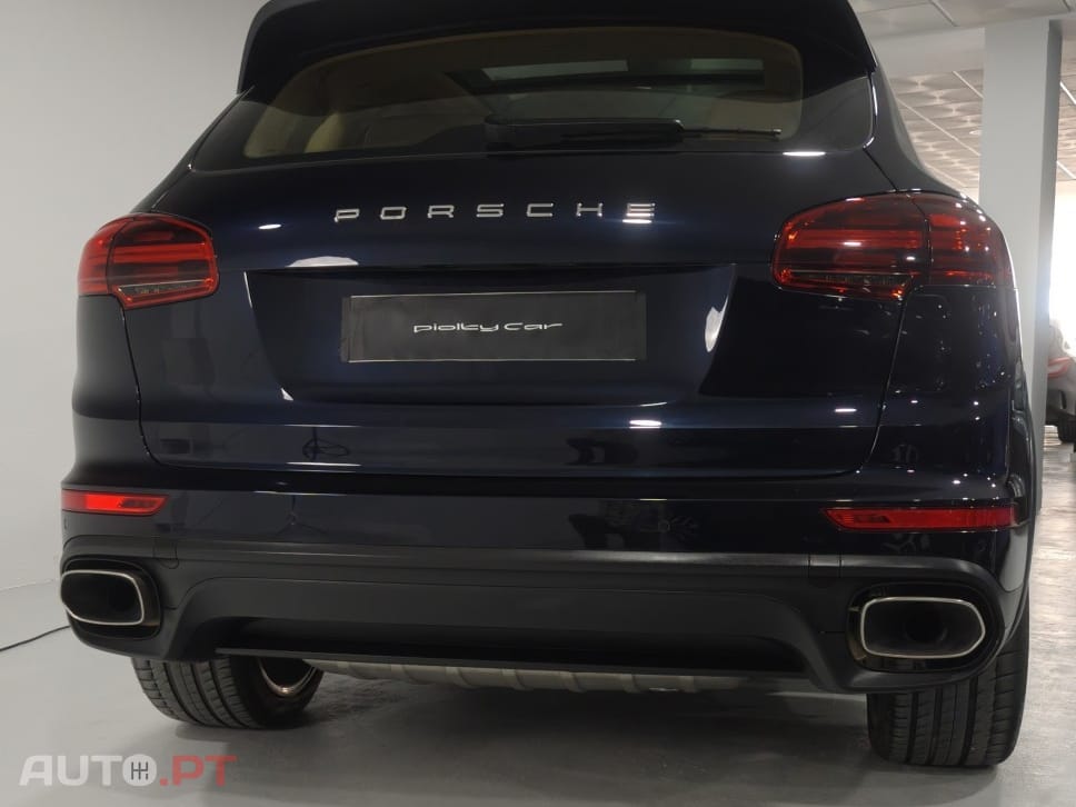 Porsche Cayenne Platinum Edition