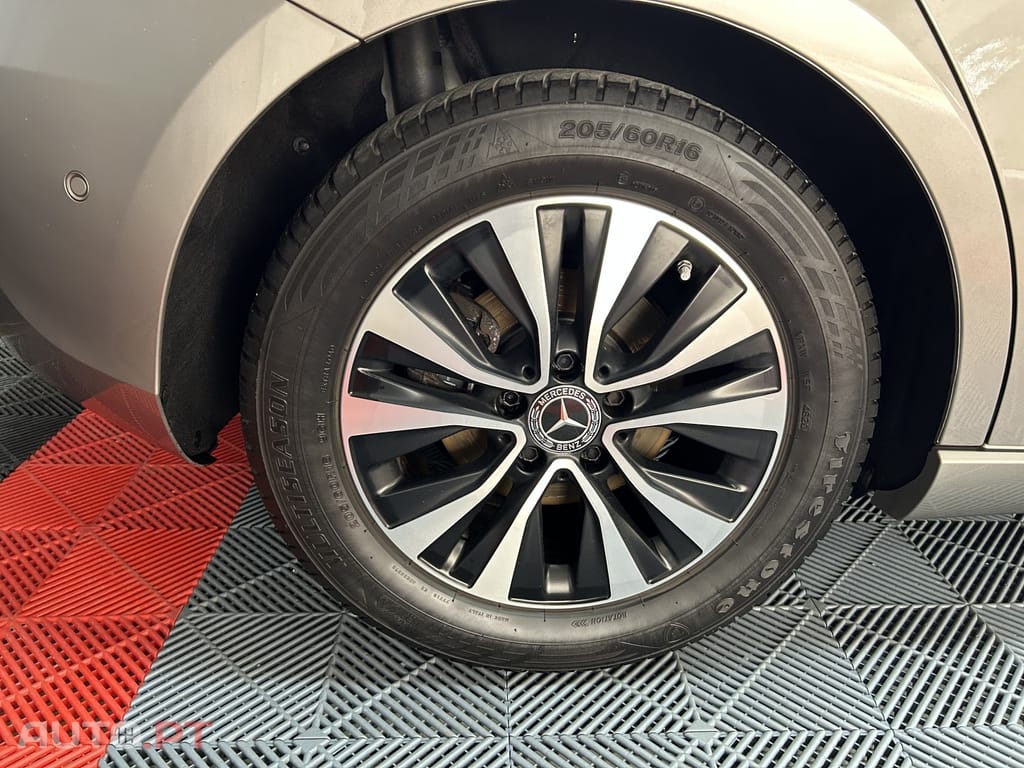 Mercedes-Benz A 160 d Business Solutions