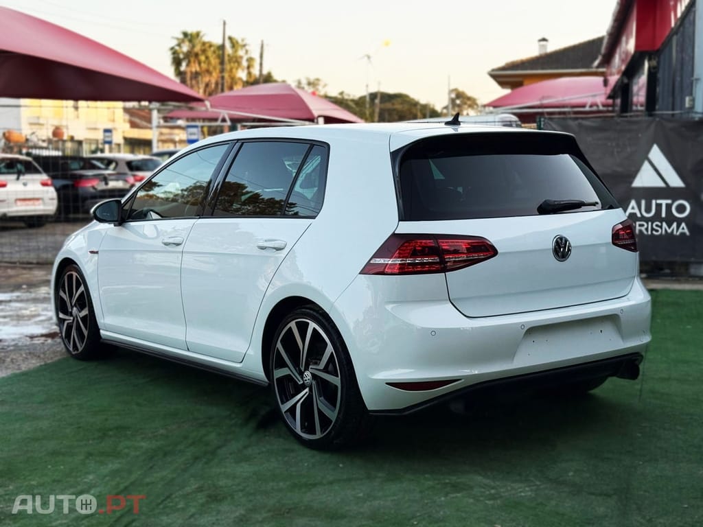 Volkswagen Golf GTI BlueMotion