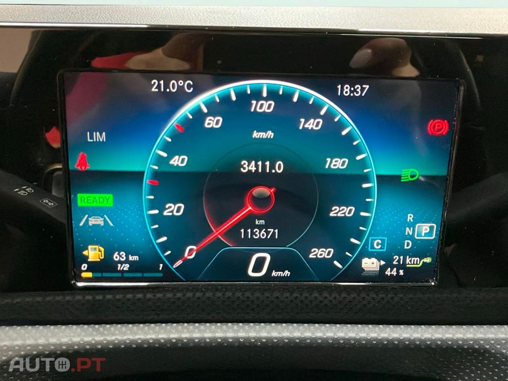 Mercedes-Benz CLA 250 e Shooting Brake AMG Line