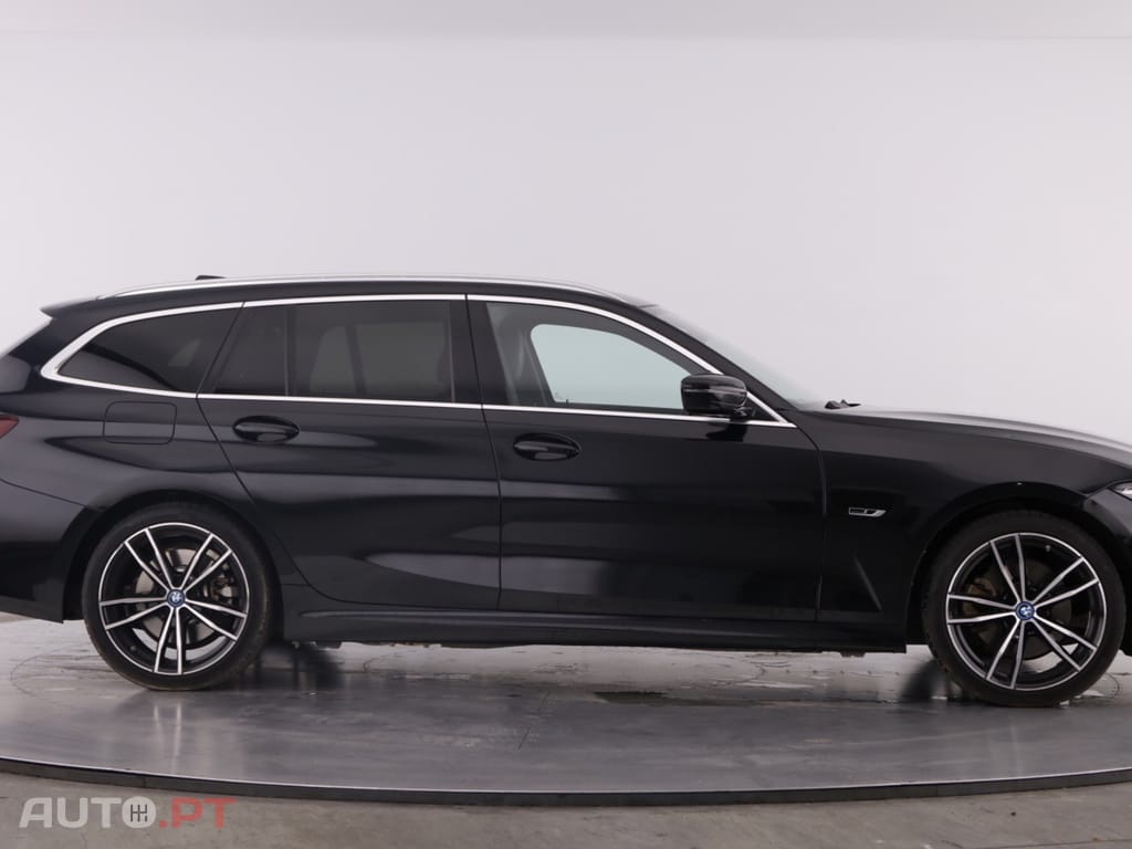 BMW 320 e Pack Desportivo M Auto