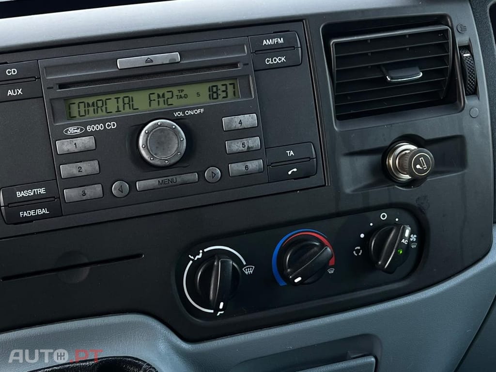 Ford Transit CABINE DUPLA + CAIXA