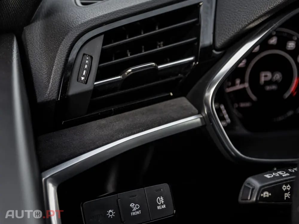 Audi RSQ3 TFSI quattro S tronic