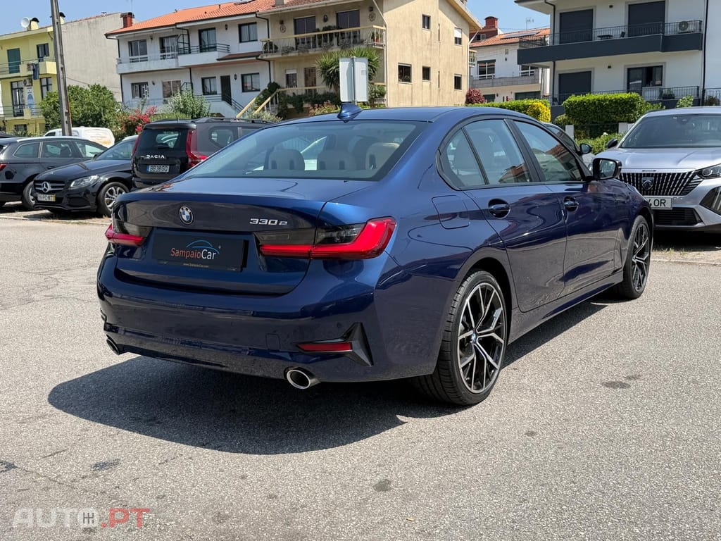 BMW 330 e Line Sport Auto