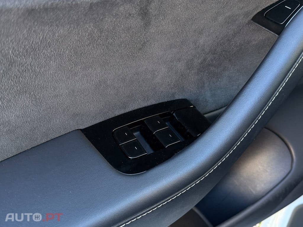 Tesla Model 3 Long-Range Dual Motor AWD