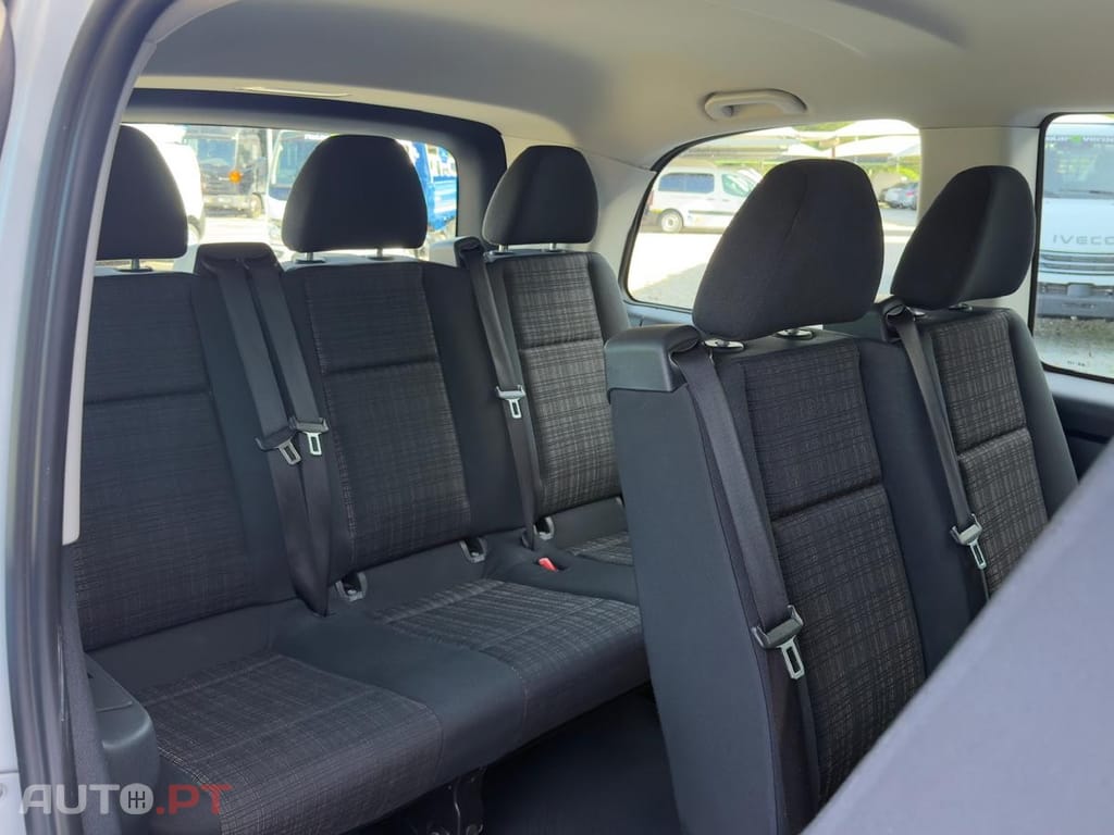 Mercedes-Benz Vito 9 LUGARES