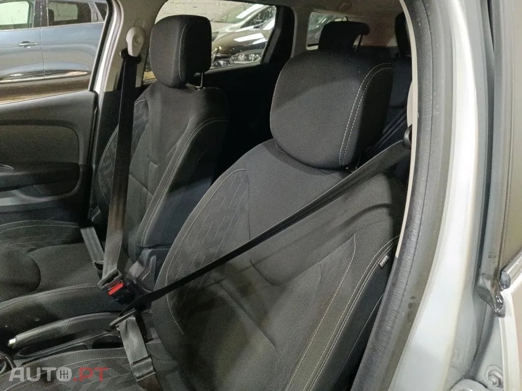 Renault Clio Sport Tourer 0.9 TCe Limited