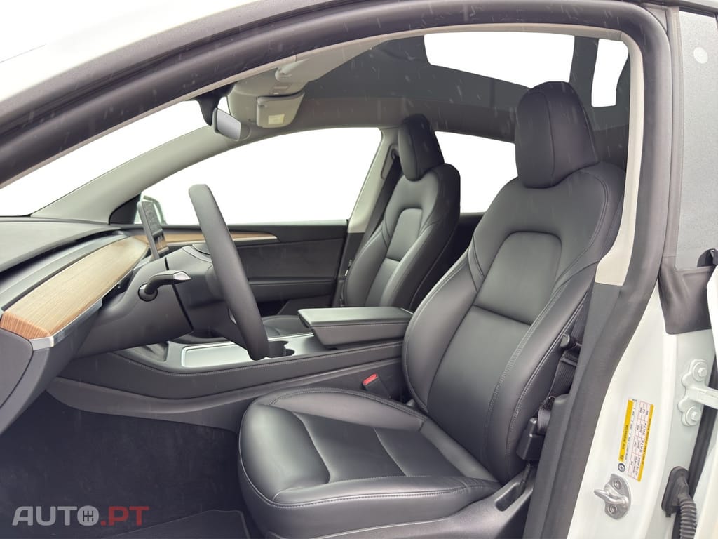Tesla Model Y Long Range Dual Motor AWD