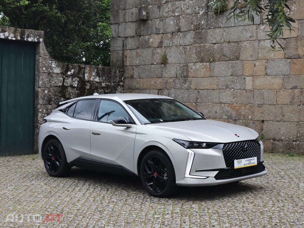 DS DS4 E-Tense Performance Line EAT8
