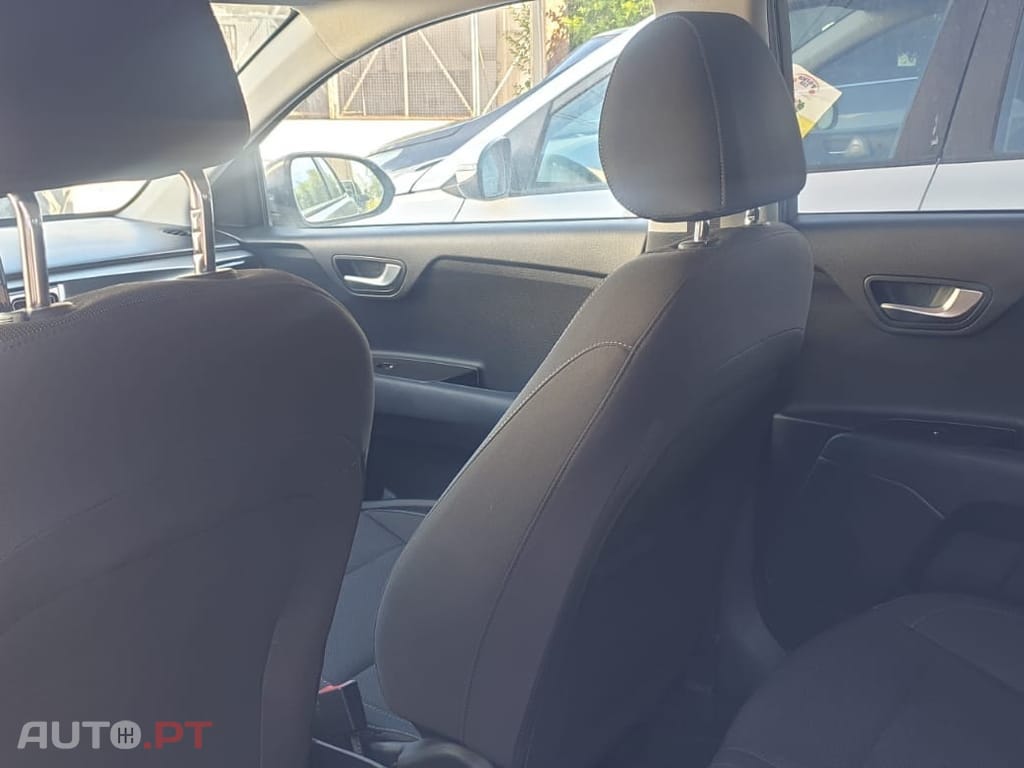 Kia Rio 1.0 T-GDI Drive 7DCT