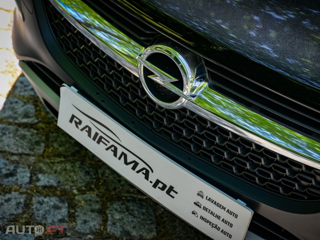 Opel Adam 1.0 T Rocks