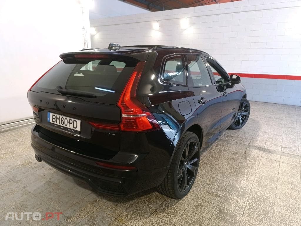 Volvo XC60 2.0 T6 PHEV Black Edition