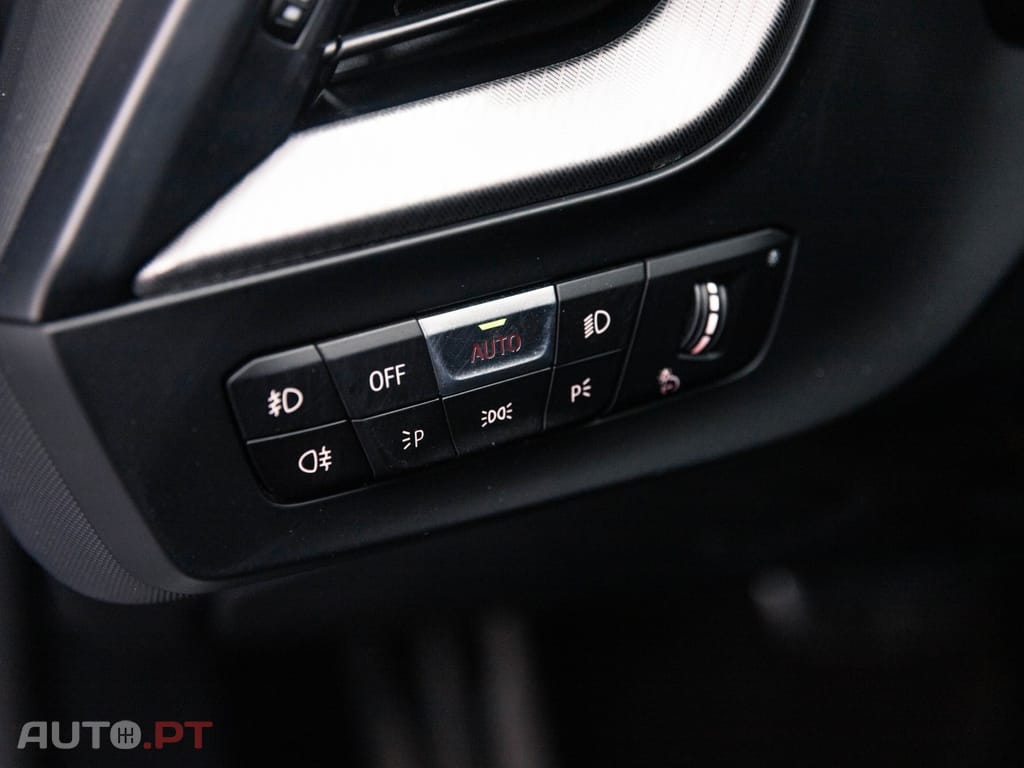 BMW 218 i Pack Desportivo M