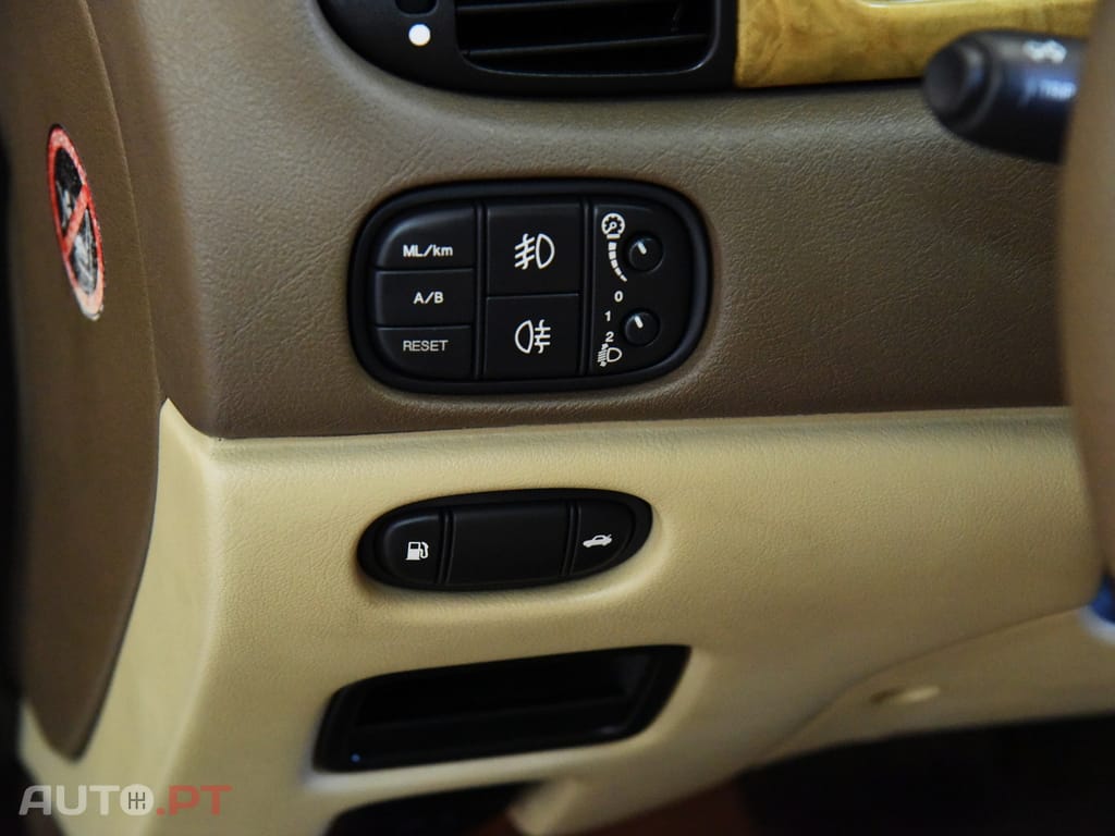 Jaguar S-Type 2.7 D V6 Executive Auto.