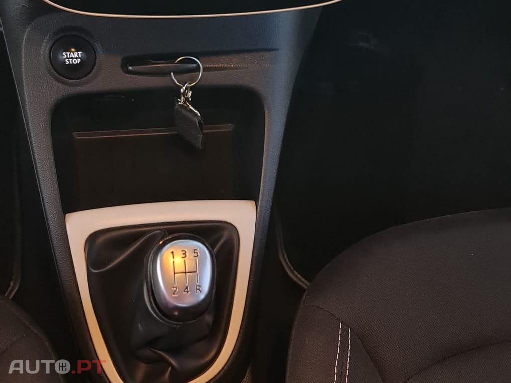 Renault Captur 1.5 dCi Red Edition