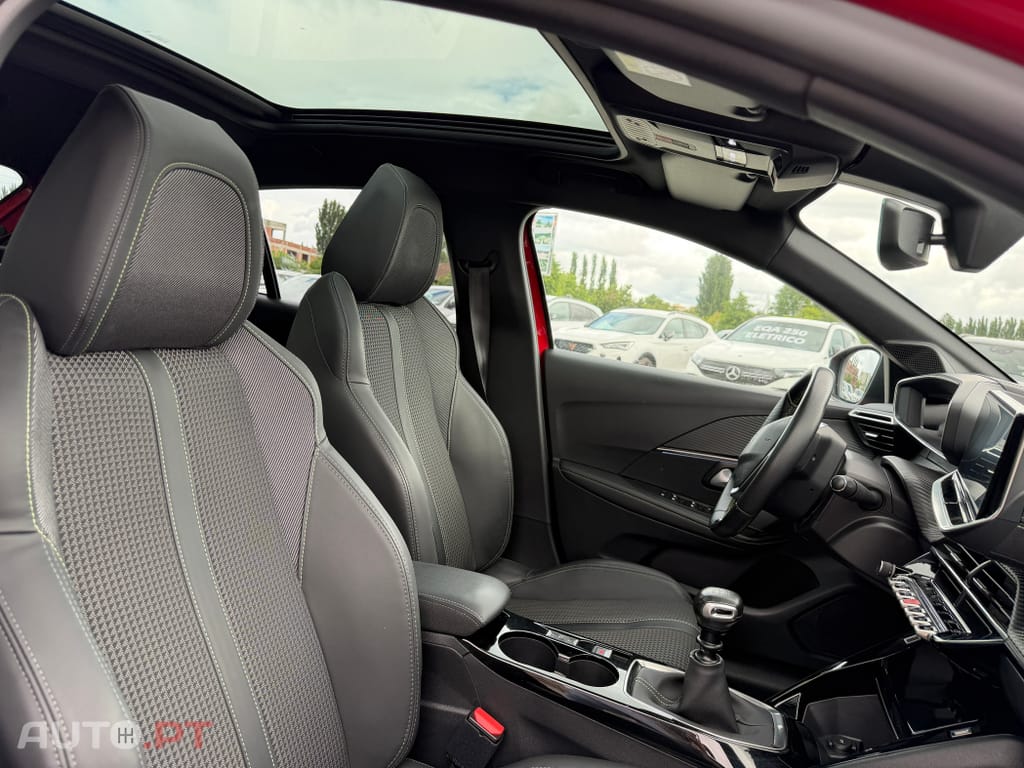 Peugeot 208 1.2 PureTech GT Line