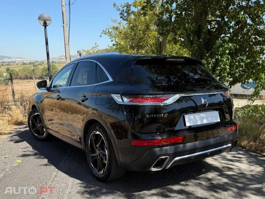DS DS7 Crossback Grand chic opera