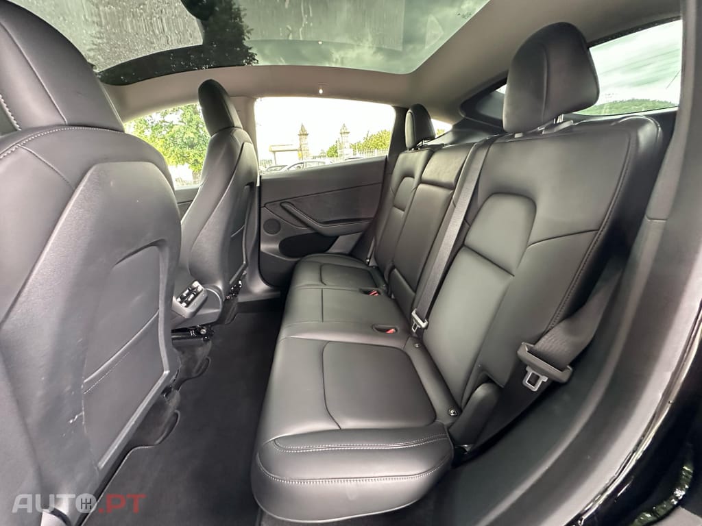 Tesla Model Y Long Range Tração Integral