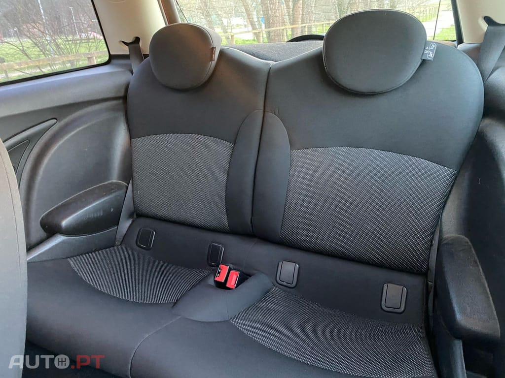 MINI Cooper One D