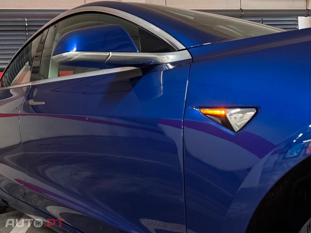 Tesla Model 3 Standard Range Plus RWD