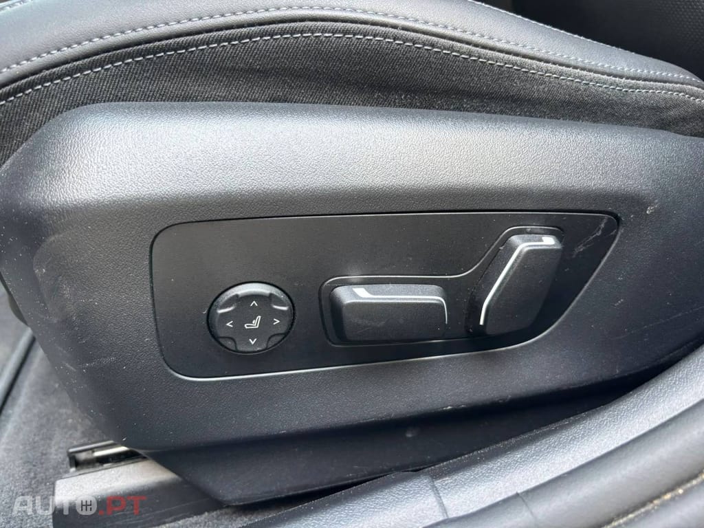 BMW i5 eDrive40 — fotografia 8