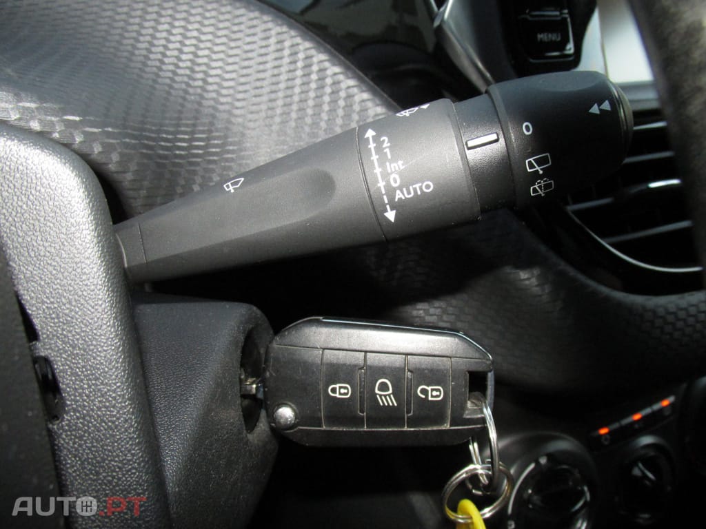 Peugeot 208 1.6 BlueHDi Style