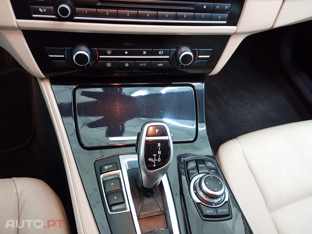 BMW 520 d xDrive Line Luxury Auto