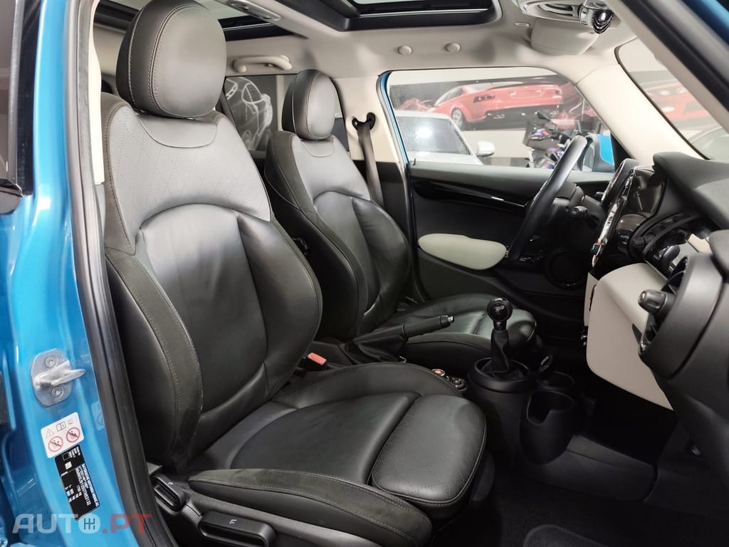 MINI Cooper Cooper S