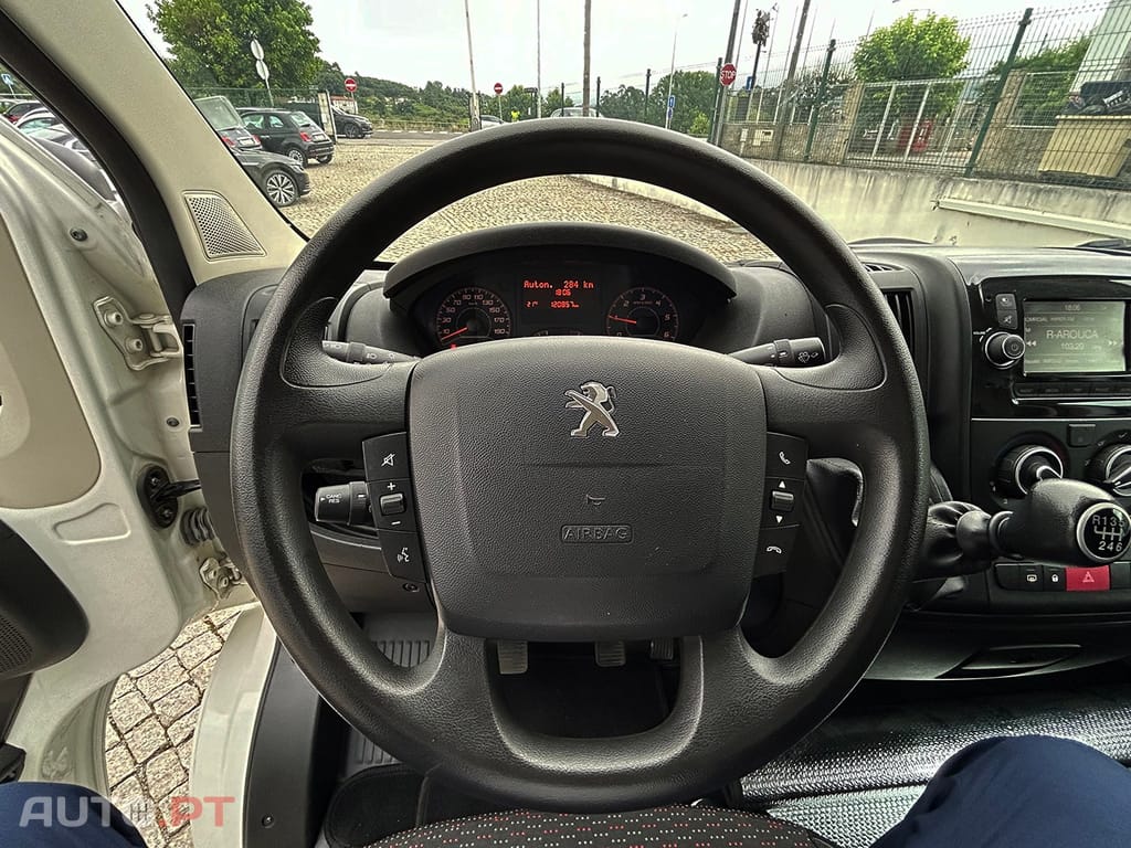 Peugeot Boxer 2.2 BlueHDi 333 L2 CD