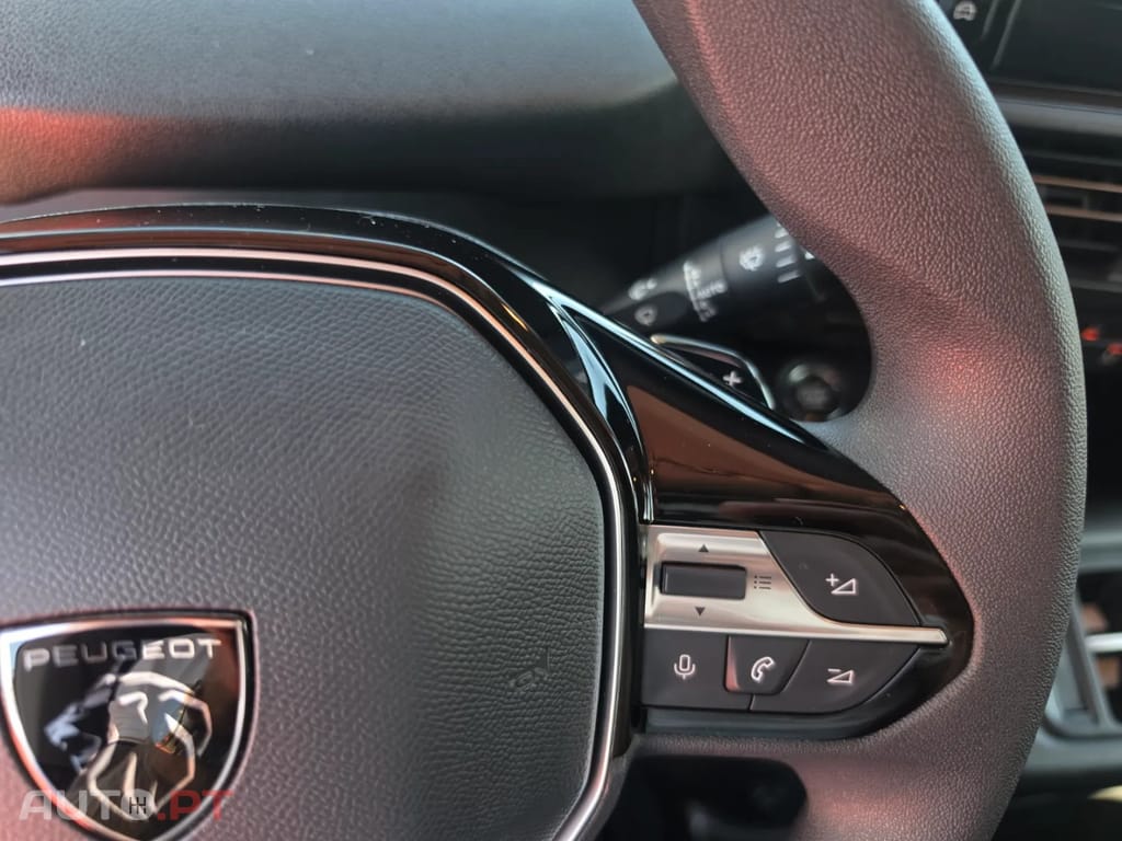 Peugeot E-Partner Outro