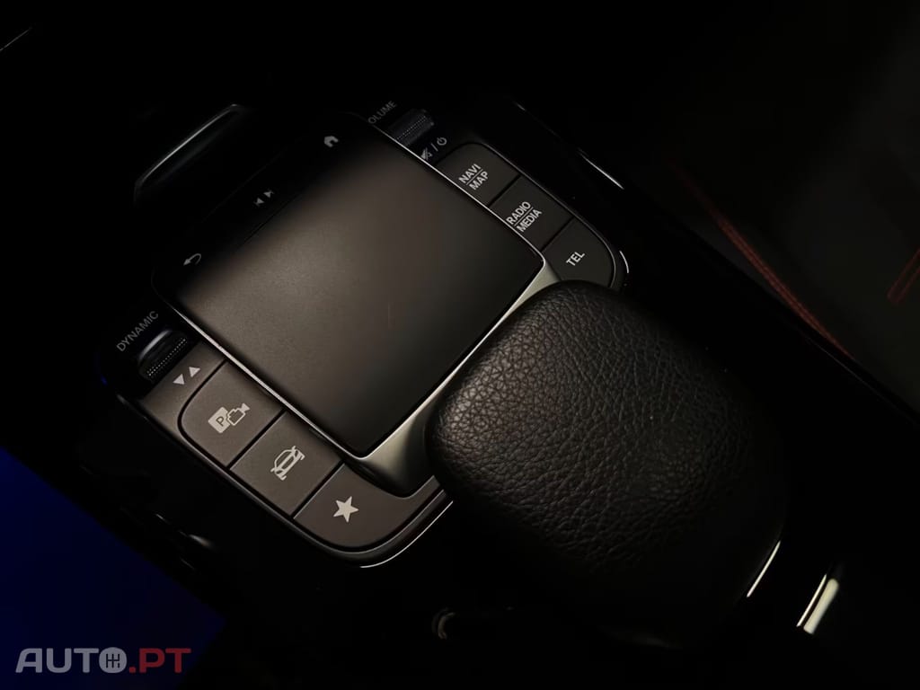 Mercedes-Benz A 250 I.V.A DEDUTIVEL AMG Pack NIGHT
