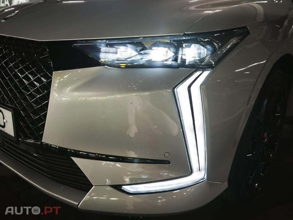 DS DS4 E-TENSE 225 PERFORMANCE LINE+