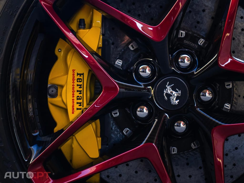 Ferrari Roma 3.9 Twin-Turbo V8