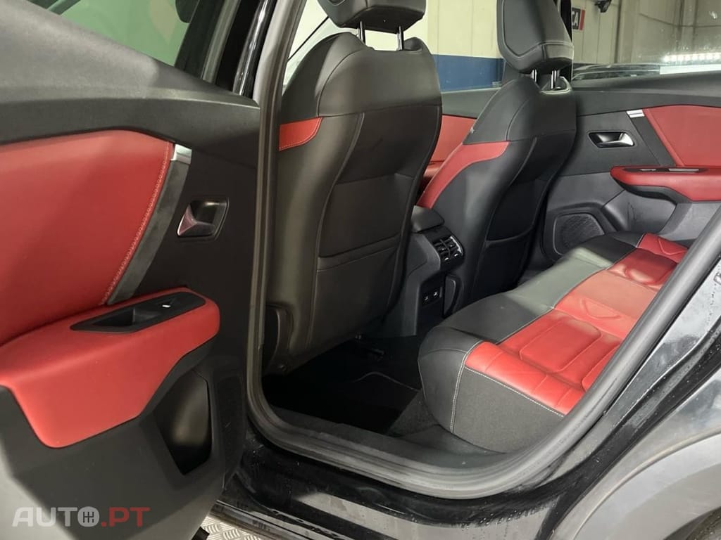 Citroen C4 1.2 PureTech Shine EAT8