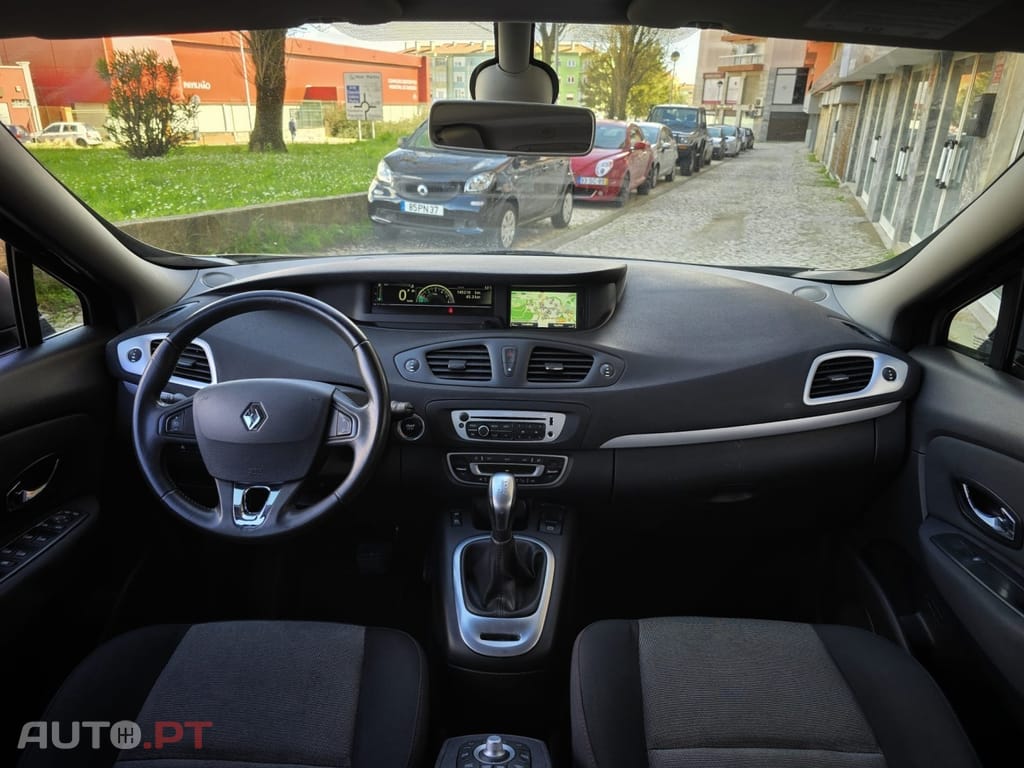 Renault Scénic 1.5 dCi Dynamique S EDC