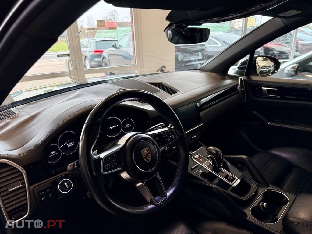 Porsche Cayenne V6