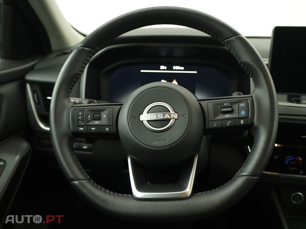 Nissan Qashqai Qashqai 1.3 DIG-T N-Connecta LED Xtronic