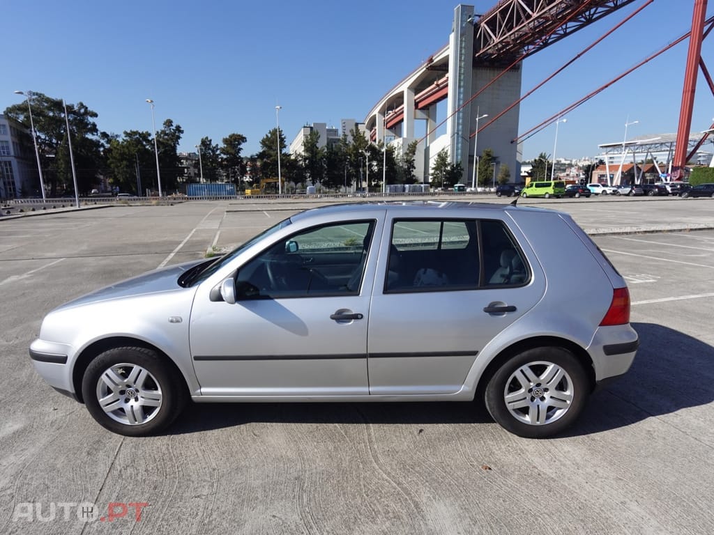Volkswagen Golf 1.4i Confortline