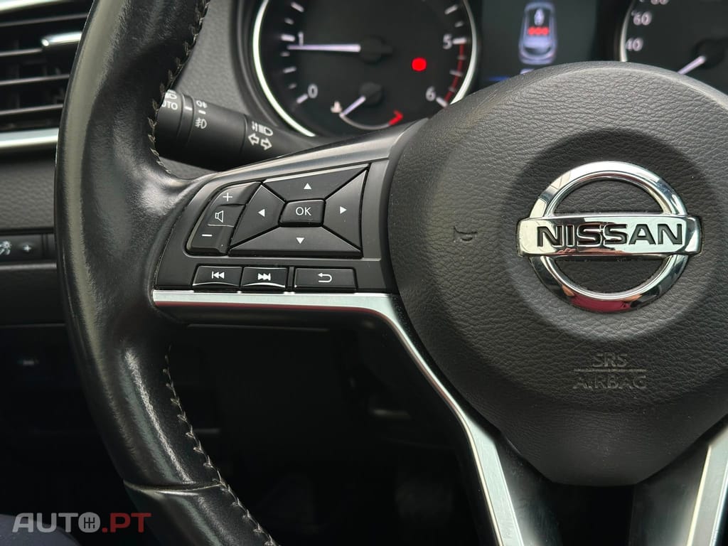 Nissan Qashqai 1.5 dCi N-Connecta J18