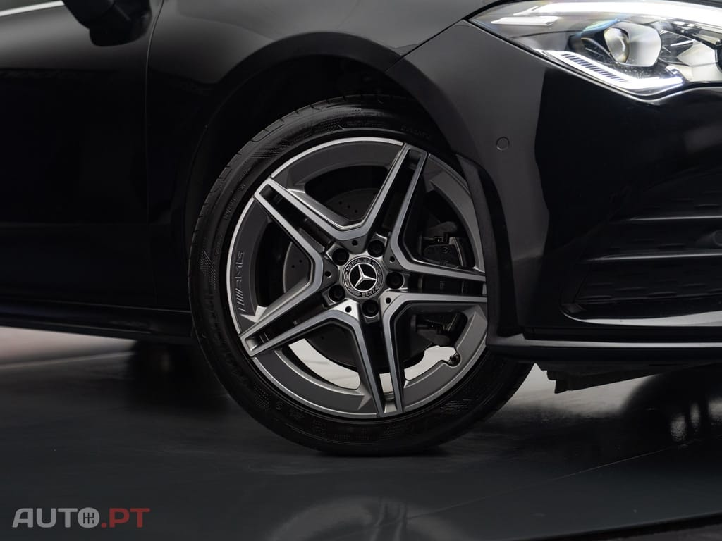 Mercedes-Benz CLA 250 e Shooting Brake Style Plus