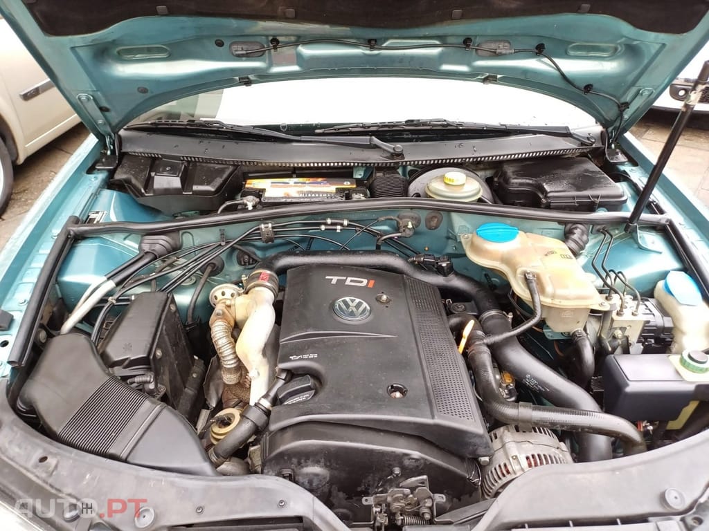 Volkswagen Passat 1.9 TDi Confortline
