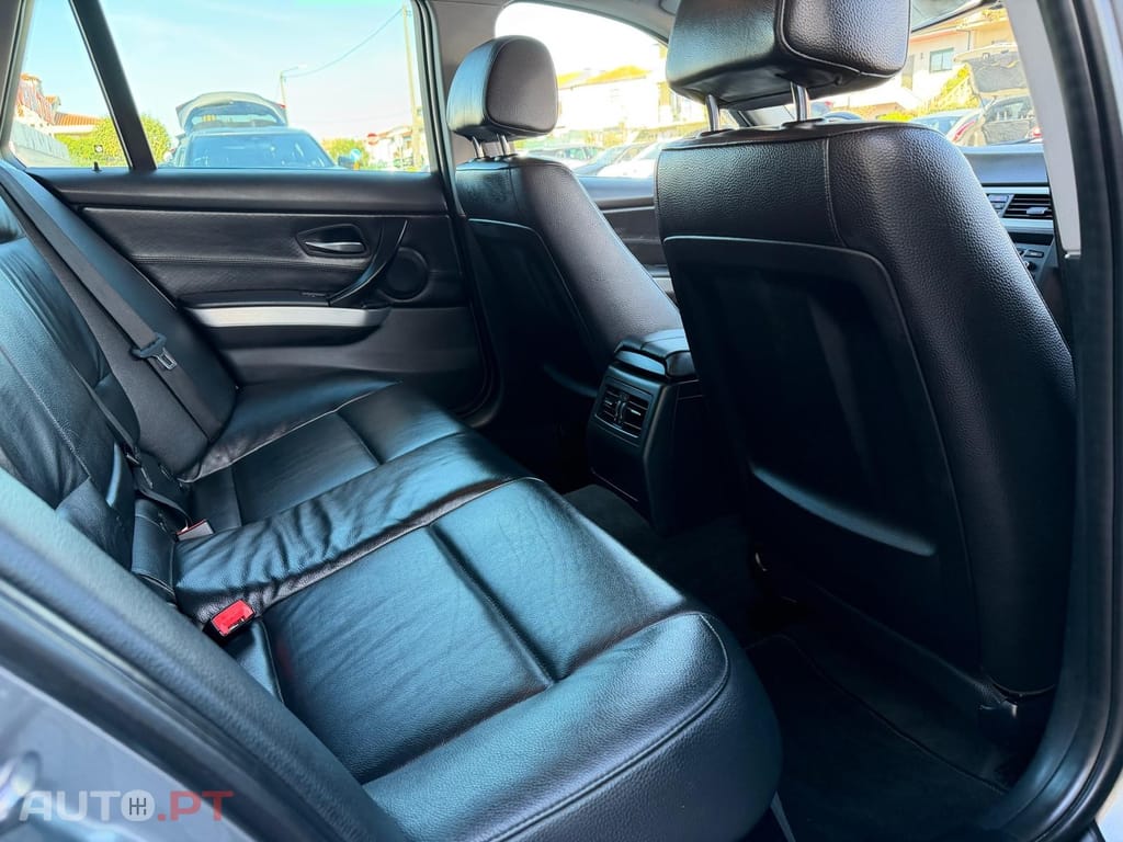 BMW 318 d Touring Line Sport