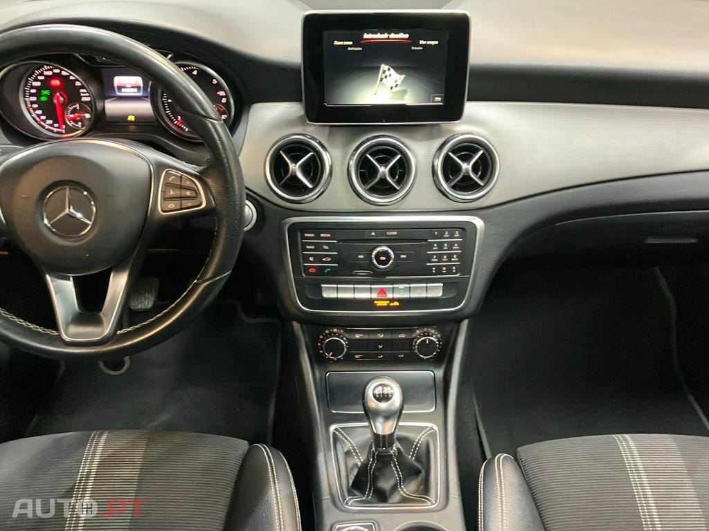 Mercedes-Benz GLA 180 (CDI) d Urban