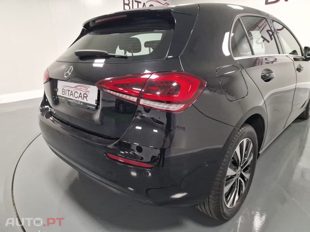 Mercedes-Benz A 250 E STYLE PLUS Hibrido Plug-In