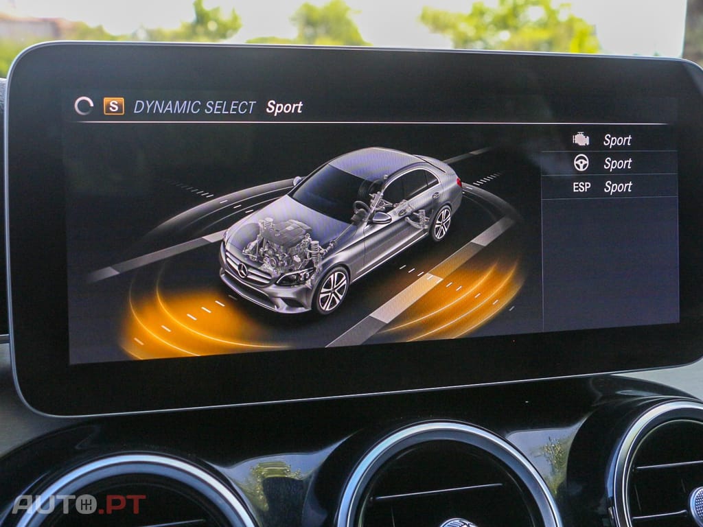 Mercedes-Benz C 200 Outro