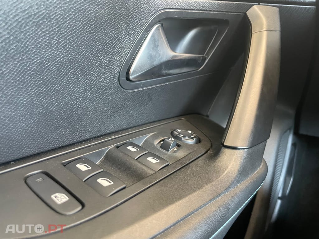 Peugeot 2008 PureTech 100 Stop&Start Allure