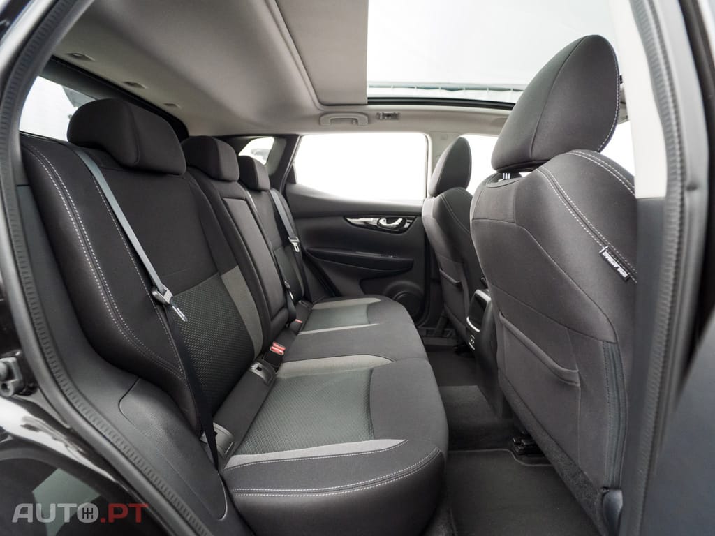 Nissan Qashqai 1.5 dCi N-Connecta