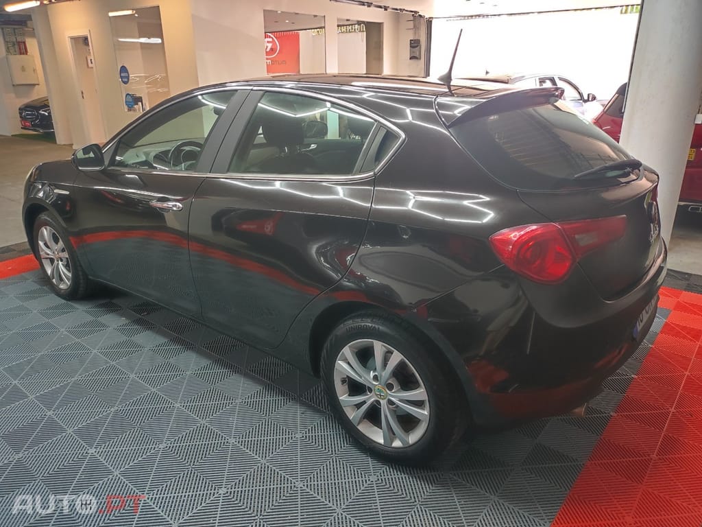 Alfa Romeo Giulietta 1.6 JTDm Exclusive