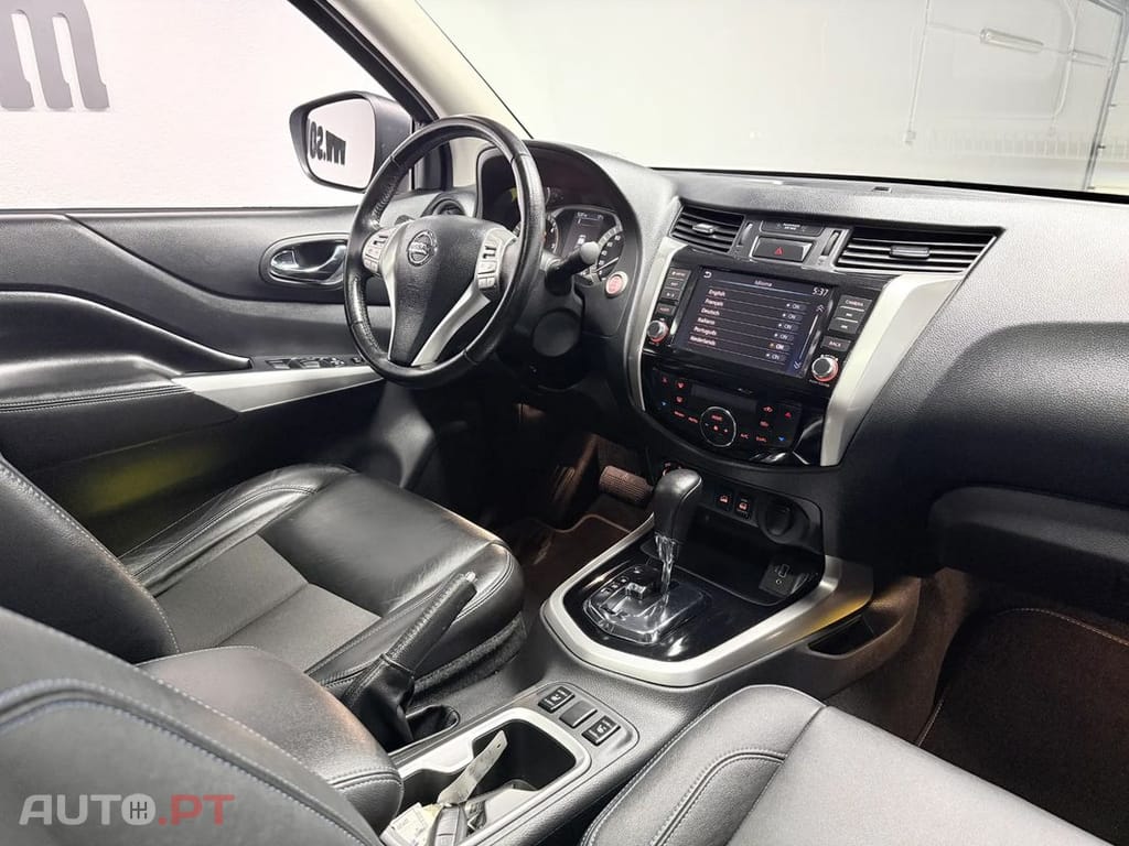 Nissan Navara 2.3 dCi CD 4WD N-Guard Auto
